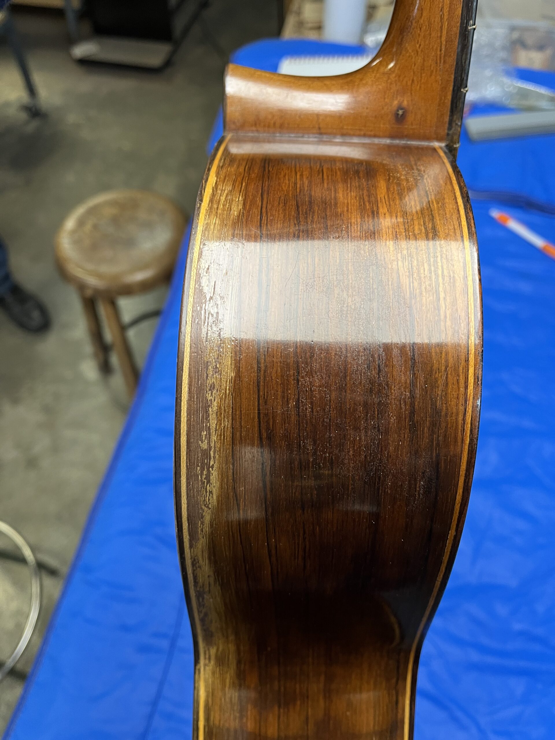 Interior of the Brazilian rosewood sides of the 1924 Santos Hernández guitar