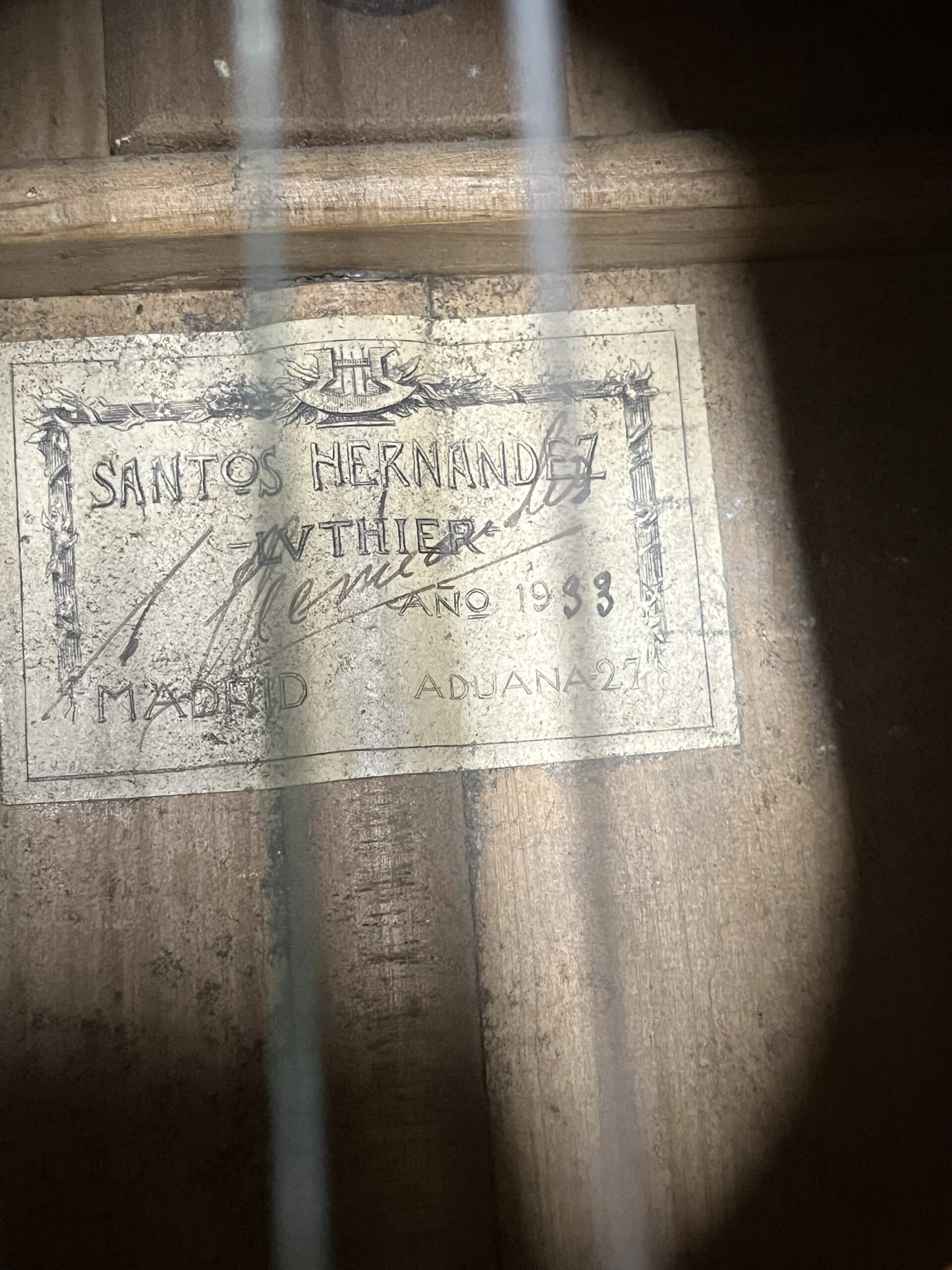 Detalle del encolado de los aros de la Santos Hernández de 1933