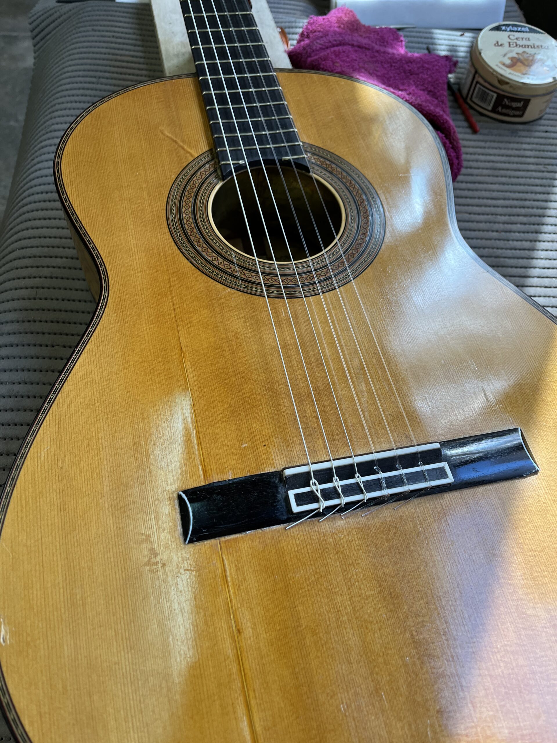 German spruce soundboard of the Manuel Ramírez Spanish guitar