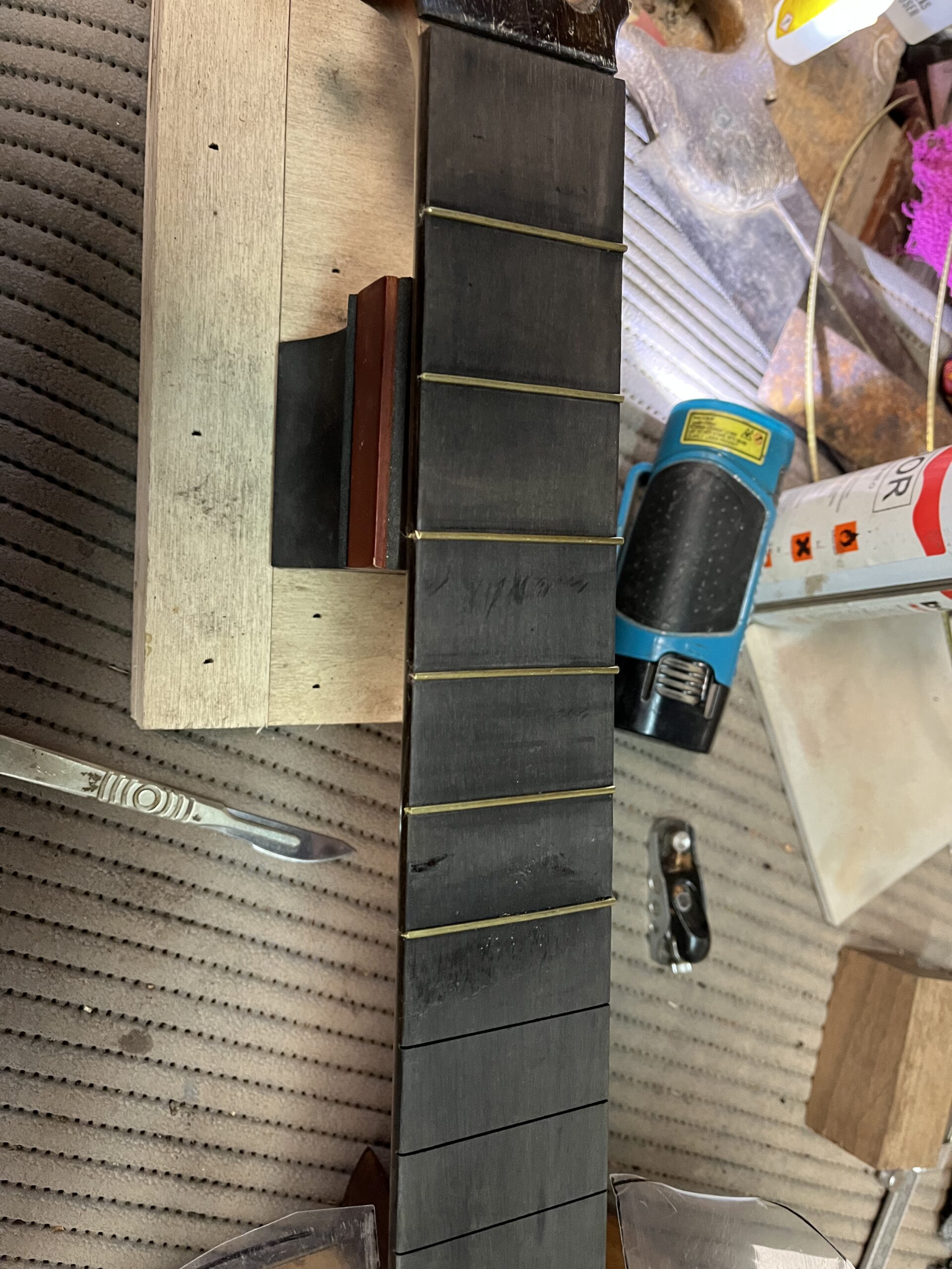 Fingerboard of the Manuel Ramírez Spanish guitar after refretting