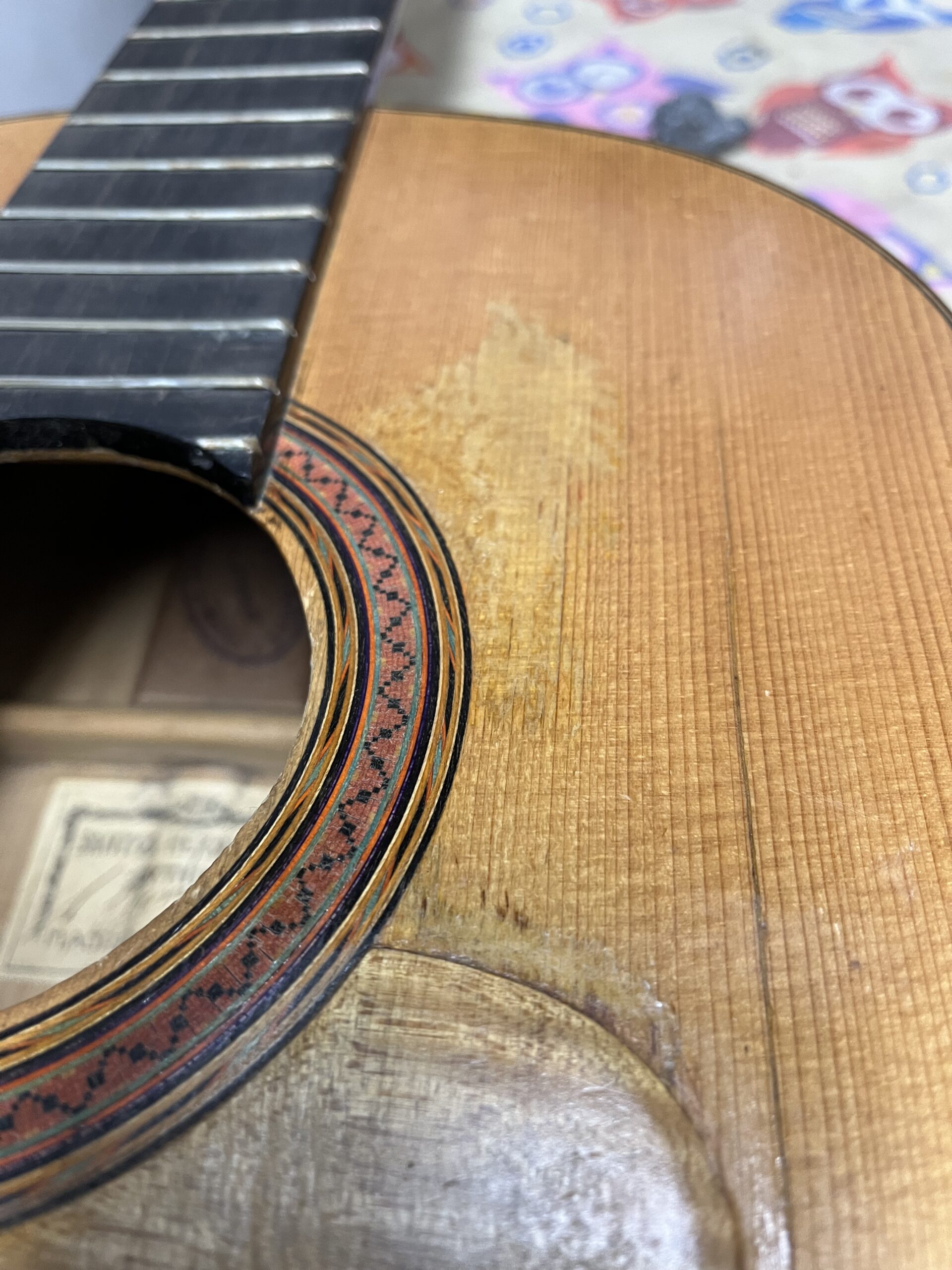 Tapa de la guitarra Santos Hernández de 1933 restaurada por Francisco Sánchez